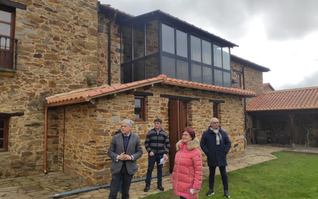 Otero de Escarpizo ya tiene a punto el Torreón de los Pernía