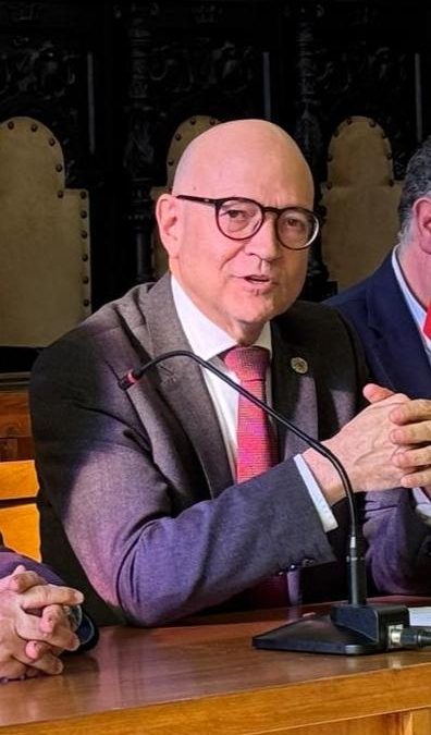 Ubaldo Cuesta toma el relevo de Electra Cambra al frente de Parkinson Astorga