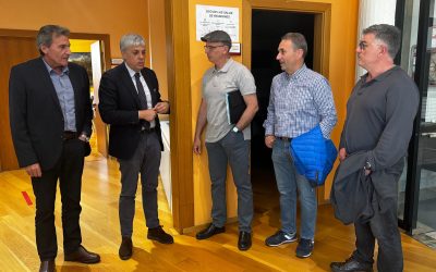 El delegado traslada el apoyo de la Junta a los trabajadores de la Azucarera de La Bañeza ante el anuncio de ERE