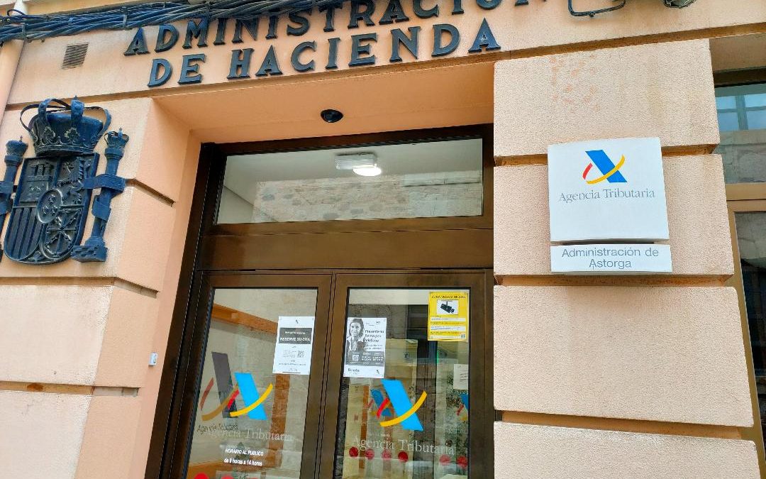 La Junta presta en el medio rural de León un servicio presencial para la declaración de la renta de 2024 con unos beneficios fiscales de 22,74 millones de euros