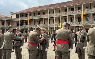 Nueve militares condecorados en el homenaje al dos de mayo del RALCA 63