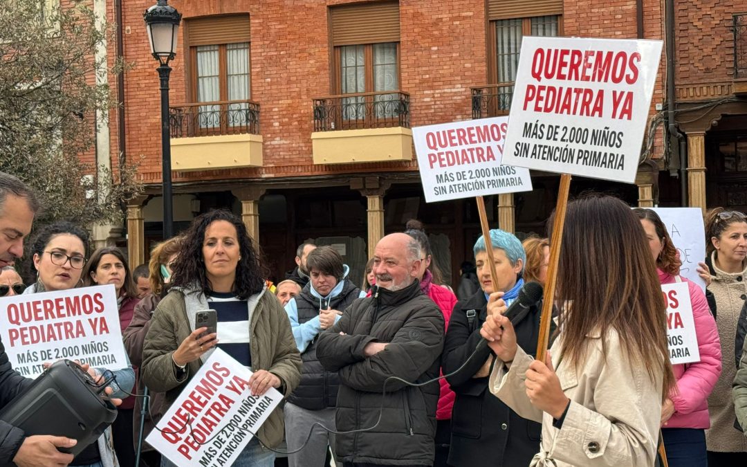 Las familias de La Bañeza consiguen una reunión con responsables de Sanidad pero mantienen la protesta del 13 de mayo
