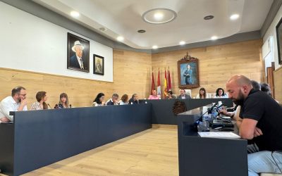 Unanimidad en el ayuntamiento de La Bañeza para evitar el cierre en la Azucarera