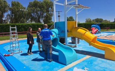 La Piscina Municipal de La Bañeza abrirá con nuevos juegos infantiles y un sistema hidráulico revisado