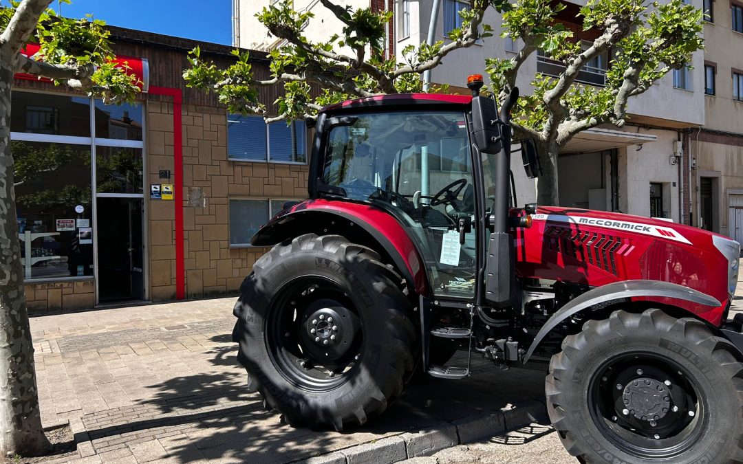 El ayuntamiento de Astorga destina más de 120.000 euros a un nuevo tractor y dos desbrozadoras