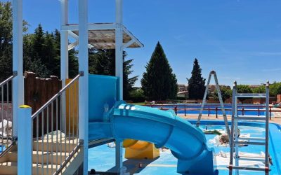 Todo listo para el primer chapuzón del verano: la piscina de La Bañeza abre este sábado con entrada gratuita