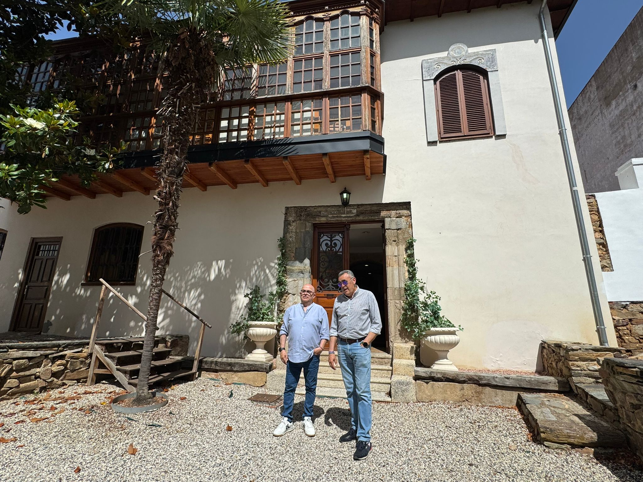 La Casa Panero reabre sus puertas con dos nuevas salas dedicadas a Esteban Carro y Ángel Julián Rubio