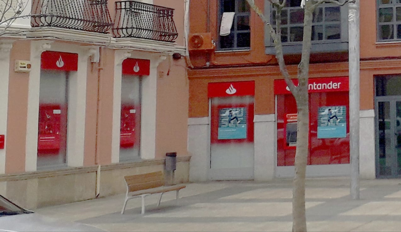 banco antiguo plaza Obispo Alcolea Astorga