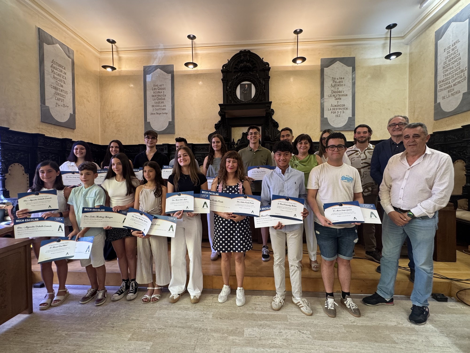 Astorga reconoce el esfuerzo de sus estudiantes con la segunda edición de las Becas Escolares