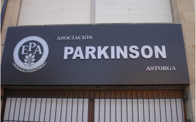 La Diputación de León da una ayuda de casi 200 euros a la Asociación de Parkinson de Astorga para la adquisición de material