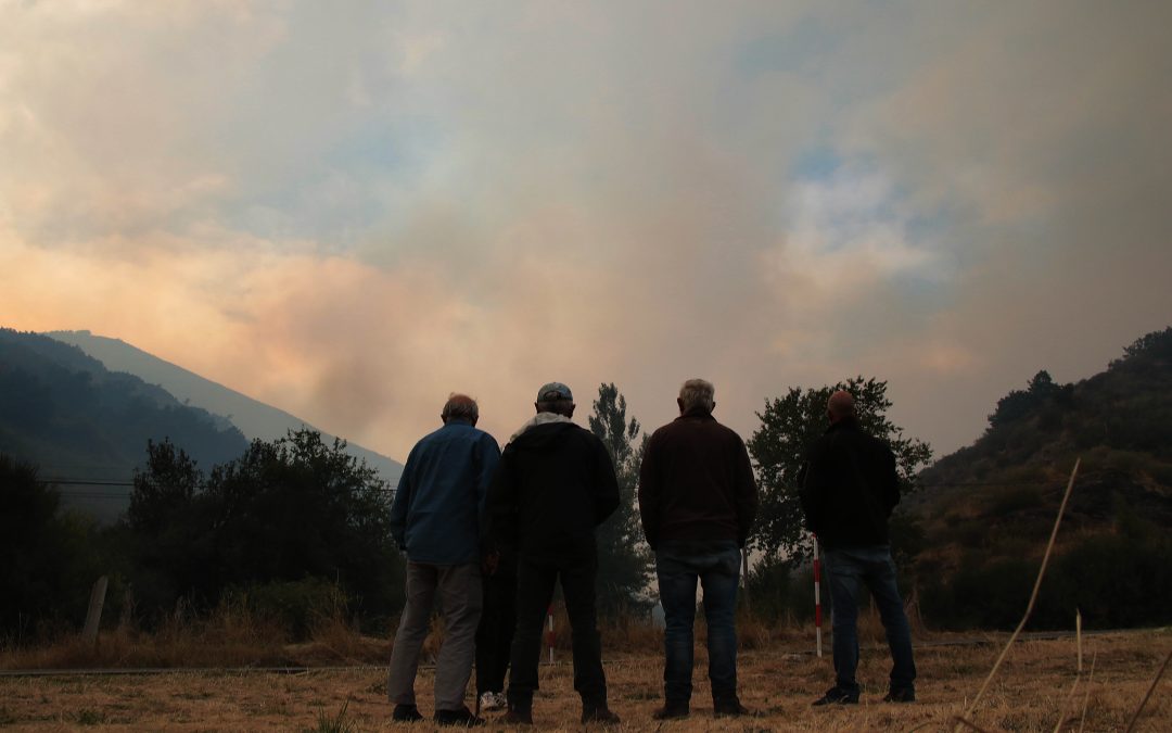 Los incendios de la provincia de León mejoran en líneas generales con la “complicación” del nuevo foco de Fasgar