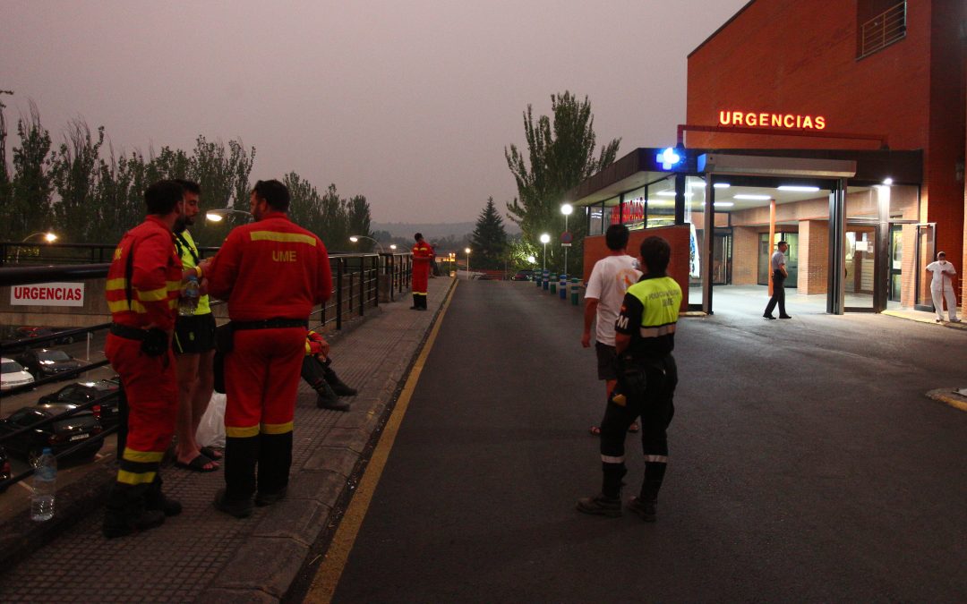 Muere el conductor de una autobomba que volcó cuando trabajaba en un incendio en Espinoso de Compludo (León)