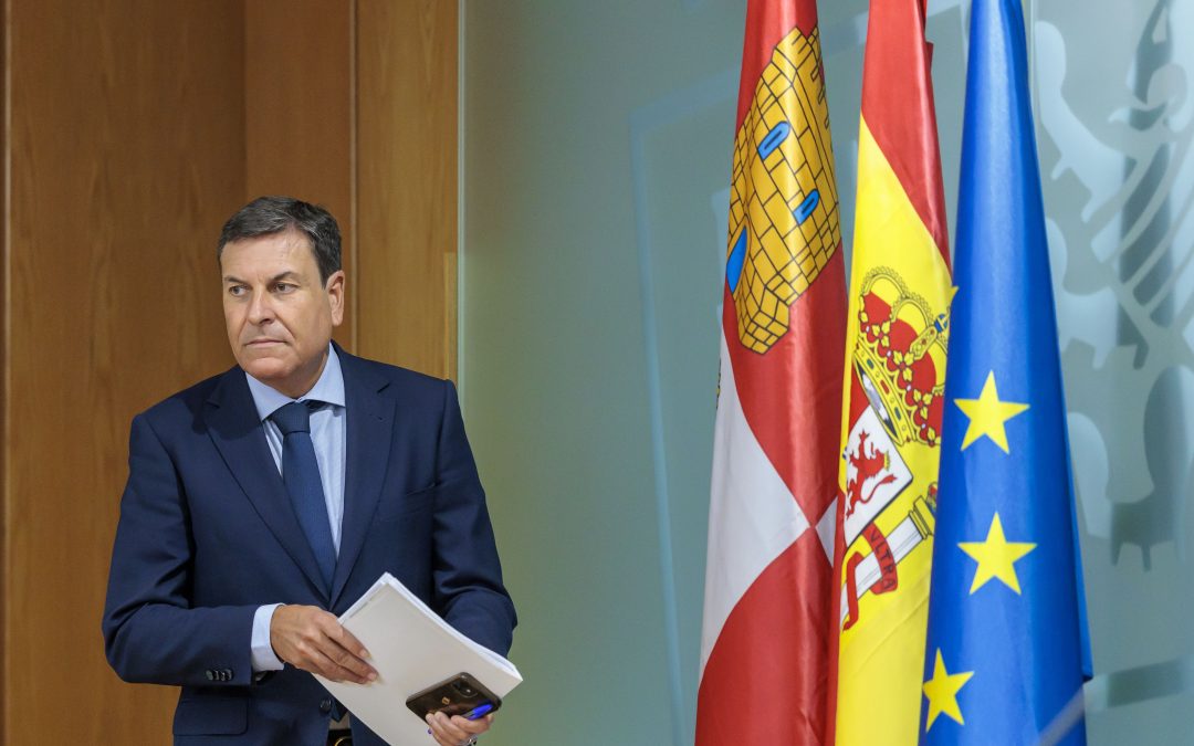 La Junta aprobará este miércoles las primeras ayudas para la recuperación de las zonas afectadas por los incendios con más de 100 millones de euros