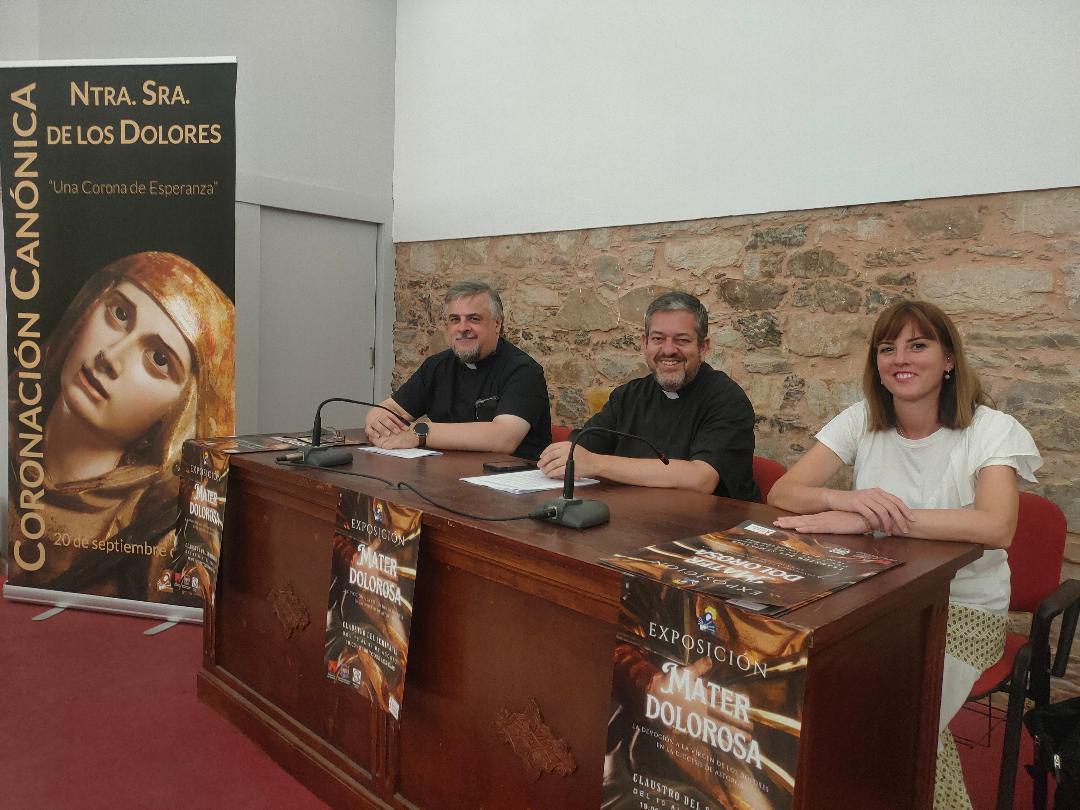 Imágenes de la Dolorosa de toda la Diócesis se suman a la coronación canónica en Astorga con una exposición en el Seminario
