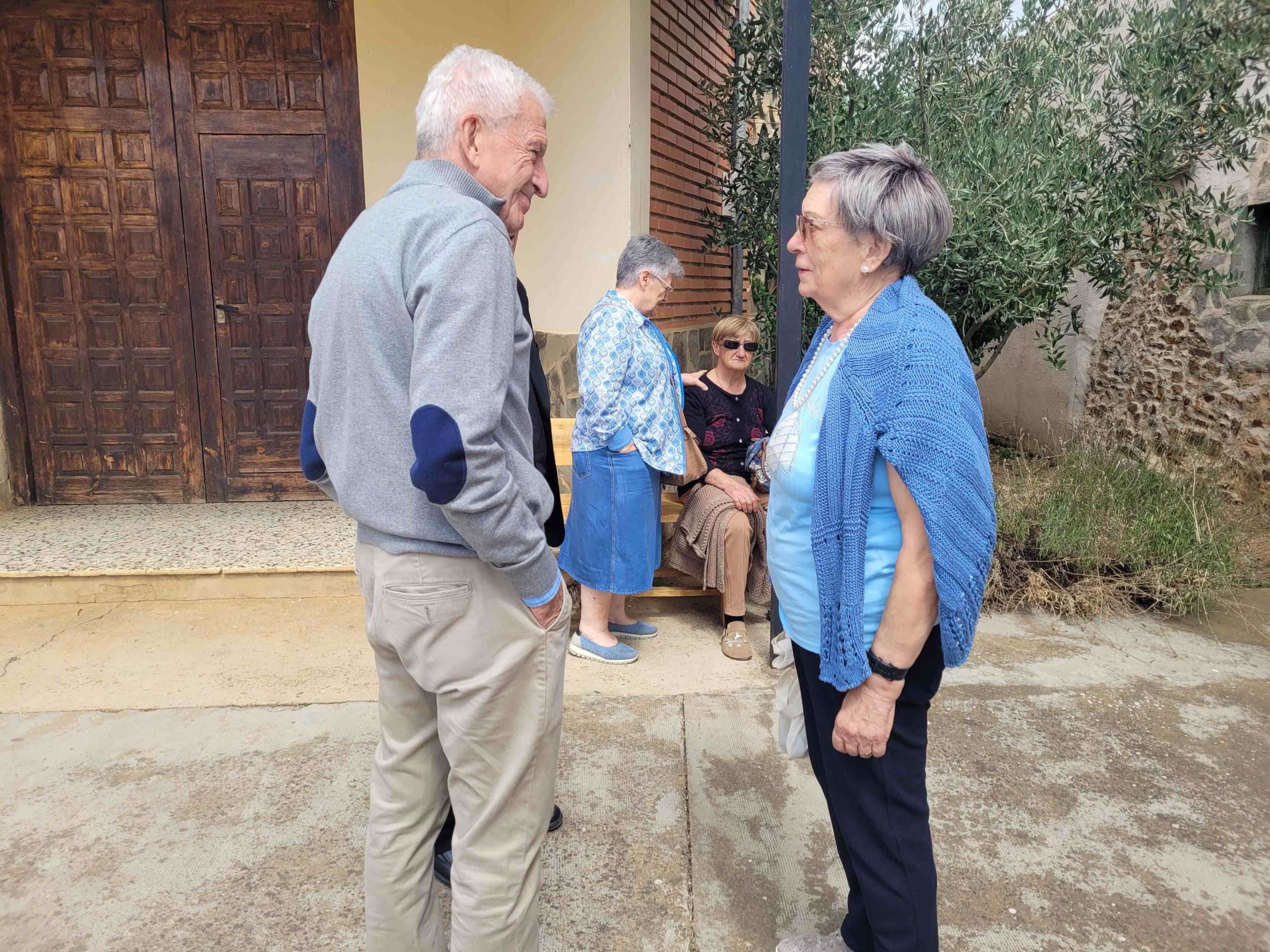 El presidente de Cáritas visita algunas de las zonas afectadas por los incendios en las Diócesis de Astorga y de León