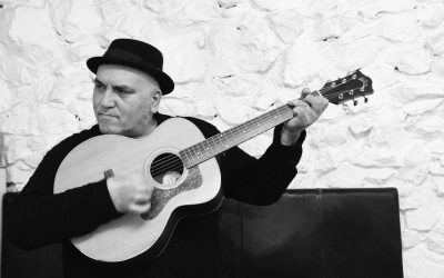 Santa Colomba inicia septiembre con música en vivo y sesiones culturales de la mano de Chico Eléctrico y Javier Sun