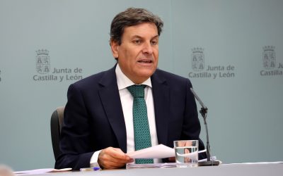 Carriedo reafirma el compromiso de la Junta para buscar una alternativa industrial al cierre de Azucarera de La Bañeza