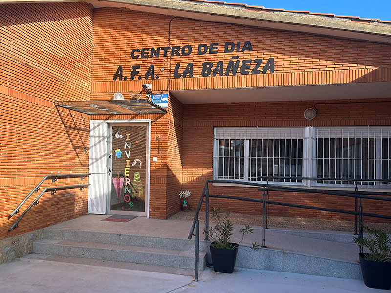La Diputación de León concede más de 7.500 euros a AFA La Bañeza y Comarca para mejorar su centro de día