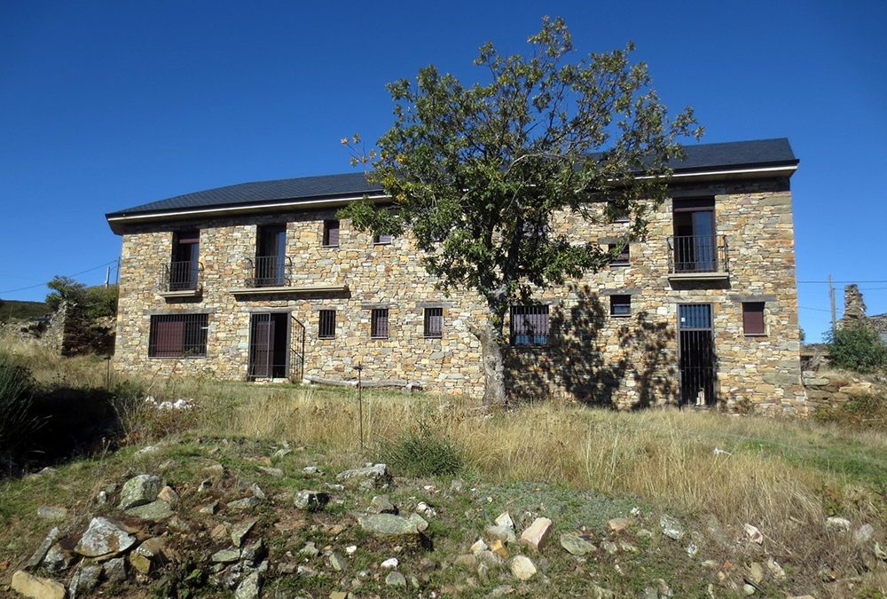 El Hogar Europeo de Encuentro de Foncebadón celebra el 25 aniversario de su fundación como albergue