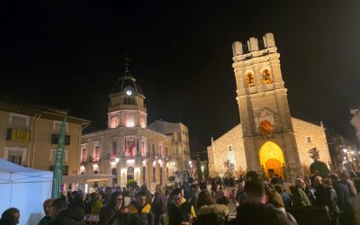 El Grupo de Bailes La Asunción celebró el tradicional magosto en beneficio de la AECC de La Bañeza