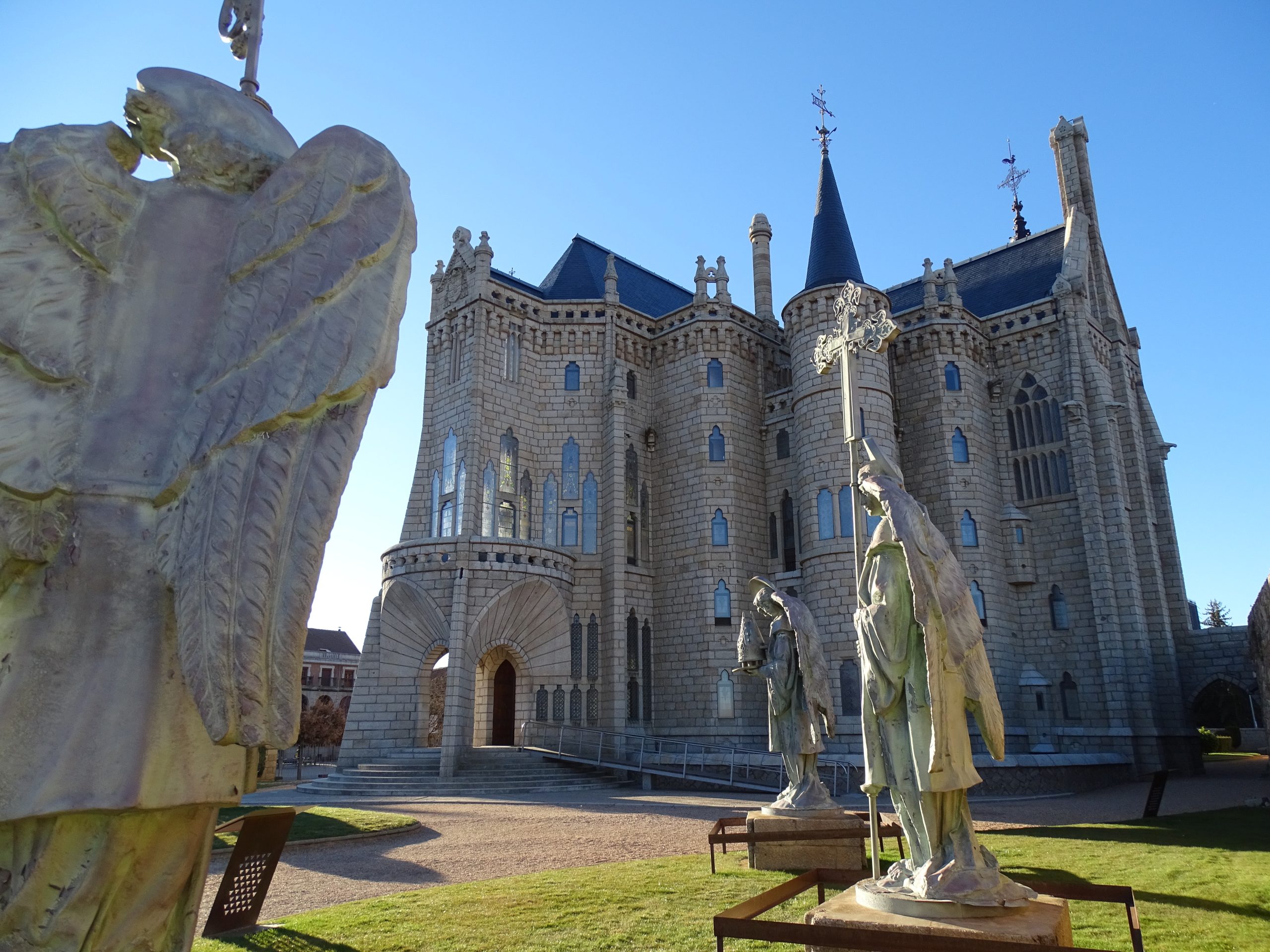 Astorga se une a todas las entidades y obras de Gaudí en la conmemoración del centenario de su muerte