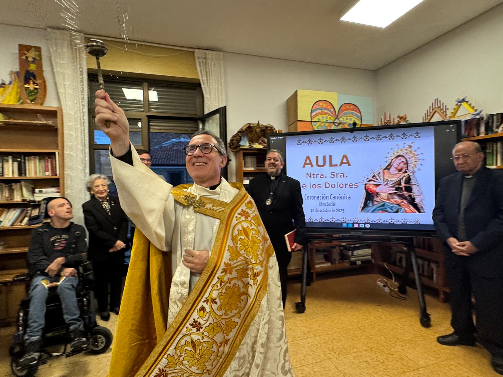 Inaugurada el Aula de Tecnología Adaptada “Nuestra Señora de los Dolores” en el Centro Social Las Cinco Llagas