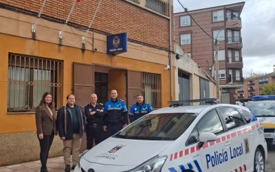 La Bañeza cuenta con un nuevo vehículo híbrido para la Policía Local