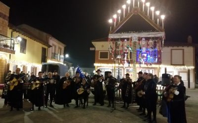 Un gran Ramo Leonés da la bienvenida a la Navidad en Santa Marina del Rey