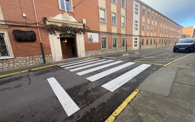 El Ayuntamiento de Astorga refuerza su compromiso con la accesibilidad: nuevas actuaciones, colaboración social y avances pendientes
