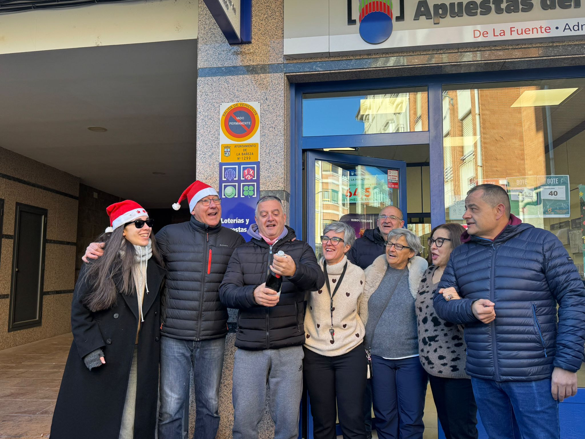 El Gordo de Navidad reparte fortuna en La Bañeza y alcanza a colectivos y negocios de la provincia