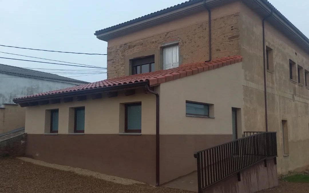 El Teatro de la Unión de Val de San Lorenzo refuerza su seguridad tras la finalización de los nuevos camerinos