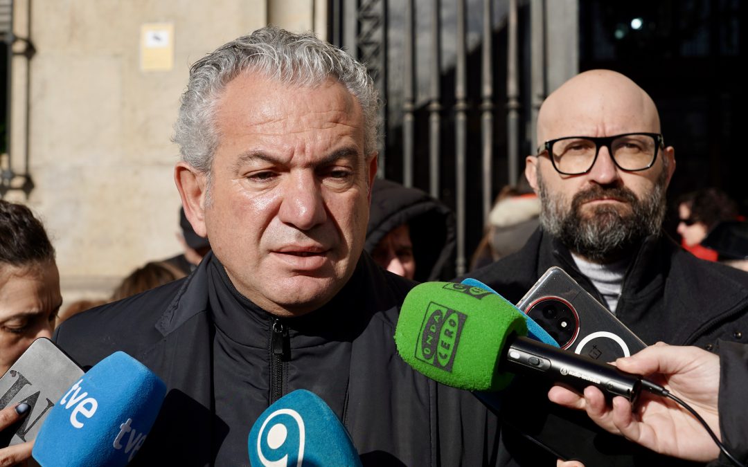 Sen se compromete a “escuchar las demandas de los agricultores” ante el encierro de la Comunidad de Regantes del Páramo Bajo en la CHD