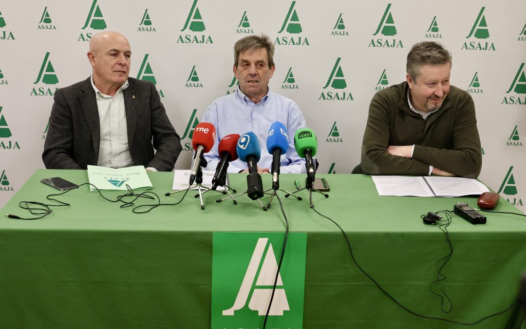 Asaja León estrena el año pendiente de las enfermedades ganaderas y de los efectos de la fauna salvaje