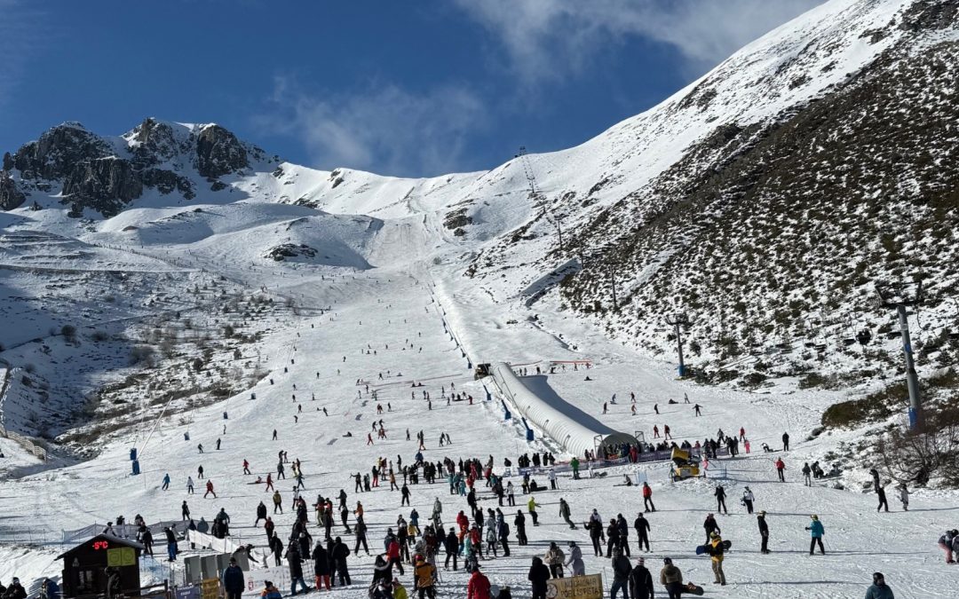 Más de 20.900 esquiadores visitan San Isidro y Valle Laciana-Leitariegos en la segunda semana de Navidad