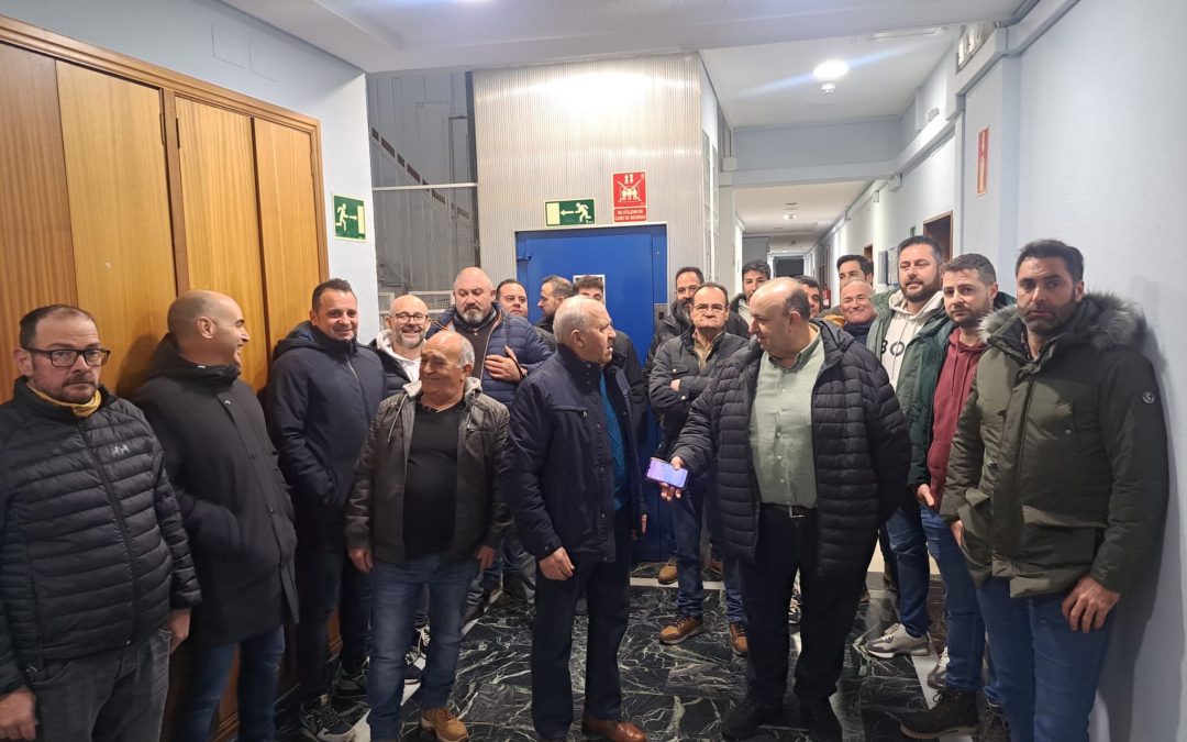 Los regantes del Páramo Bajo logran una reunión con la CHD tras el encierro y avisan: “No vamos a ceder”