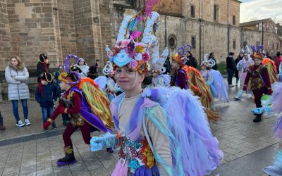 Astorga se prepara para una Piñata histórica con 53 grupos y 25 carrozas