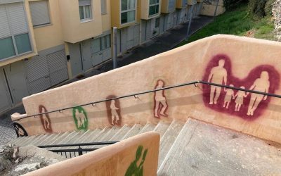 La Piñata 2026 quemará ‘la escalera del Bastión’ como sátira política a las prioridades “mal colocadas”