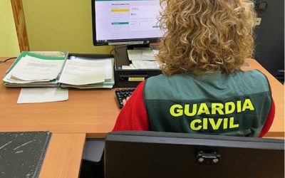 La Guardia Civil detiene a una persona en la provincia de Alicante por una estafa cometida por internet a un vecino de la Bañeza