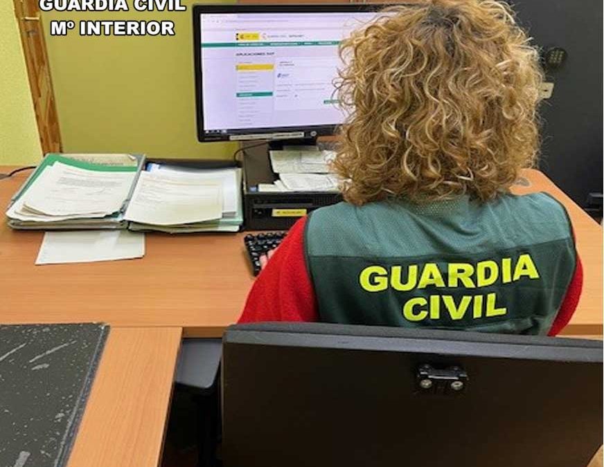 La Guardia Civil detiene a una persona en la provincia de Alicante por una estafa cometida por internet a un vecino de la Bañeza