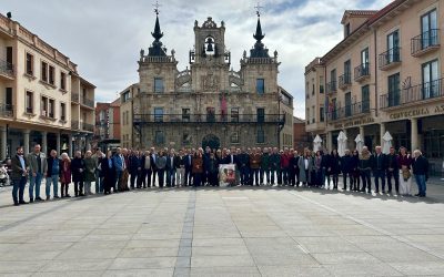 El PSOE visita Astorga y afirma querer blindar la educación como base del cambio, del desarrollo y de la igualdad en el territorio