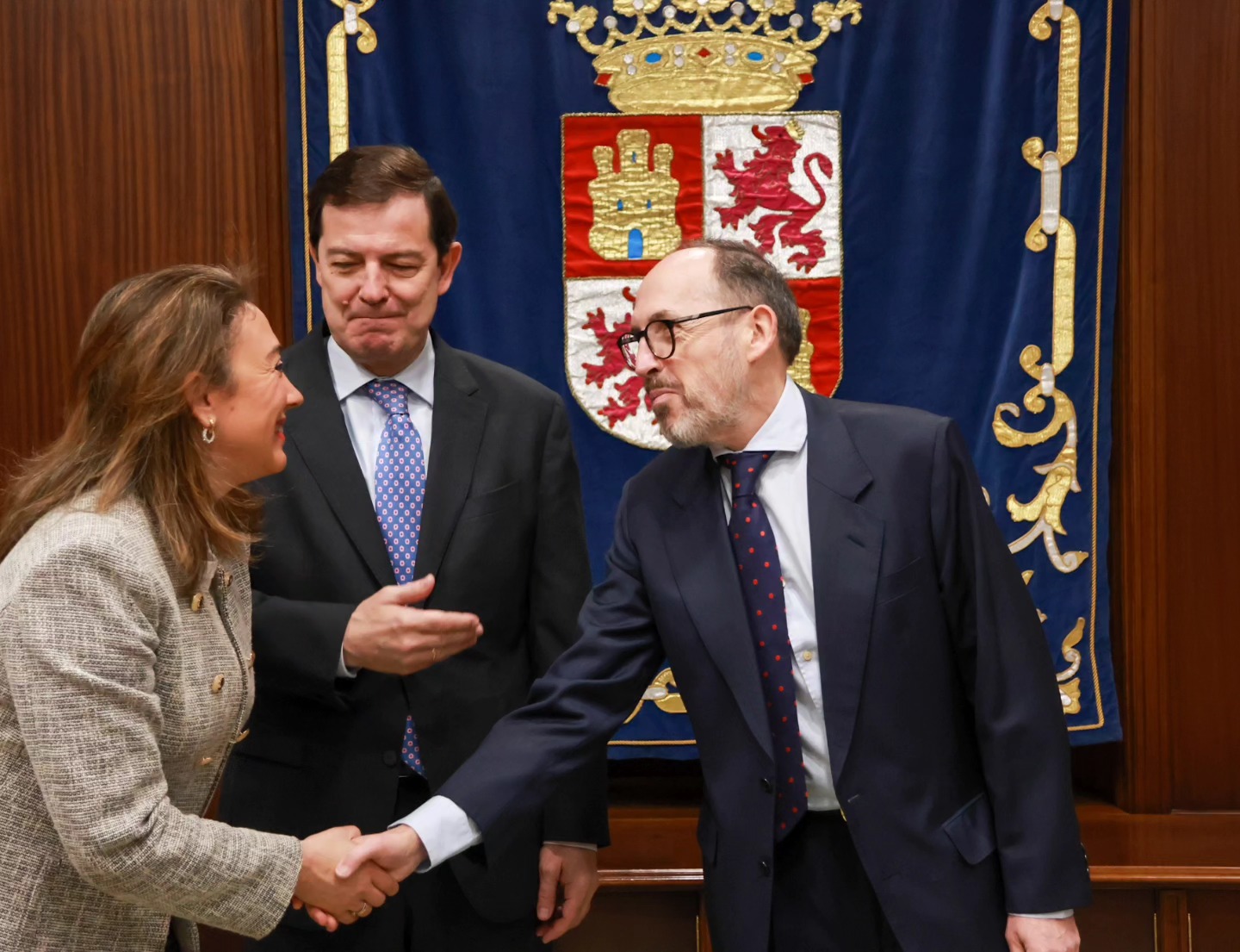 Junta y Azucarera acuerdan «fortalecer» las plantas de Toro, Benavente y Miranda y el impulso industrial de La Bañeza
