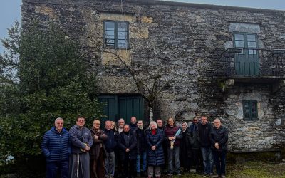 Los albergues del Camino se plantan contra la «carrera por la cama» y replantean su modelo en O Cebreiro