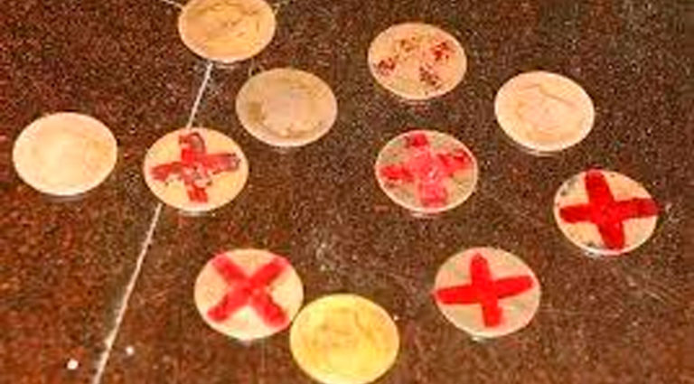 Bares de La Bañeza, Santa María del Páramo, Benavides y Veguellina podrán celebrar el juego de las chapas esta Semana Santa