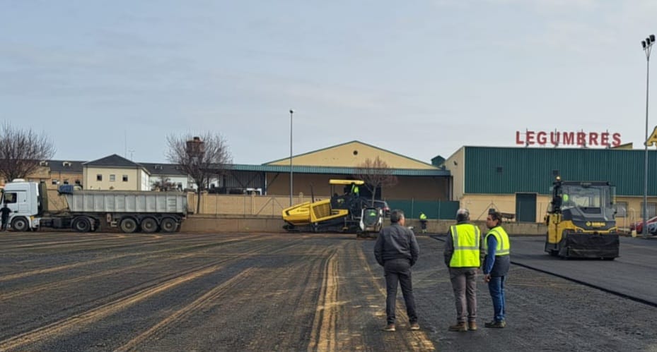 La Bañeza retoma las obras de acondicionamiento del parking de camiones con una inversión cercana a los 300.000 euros