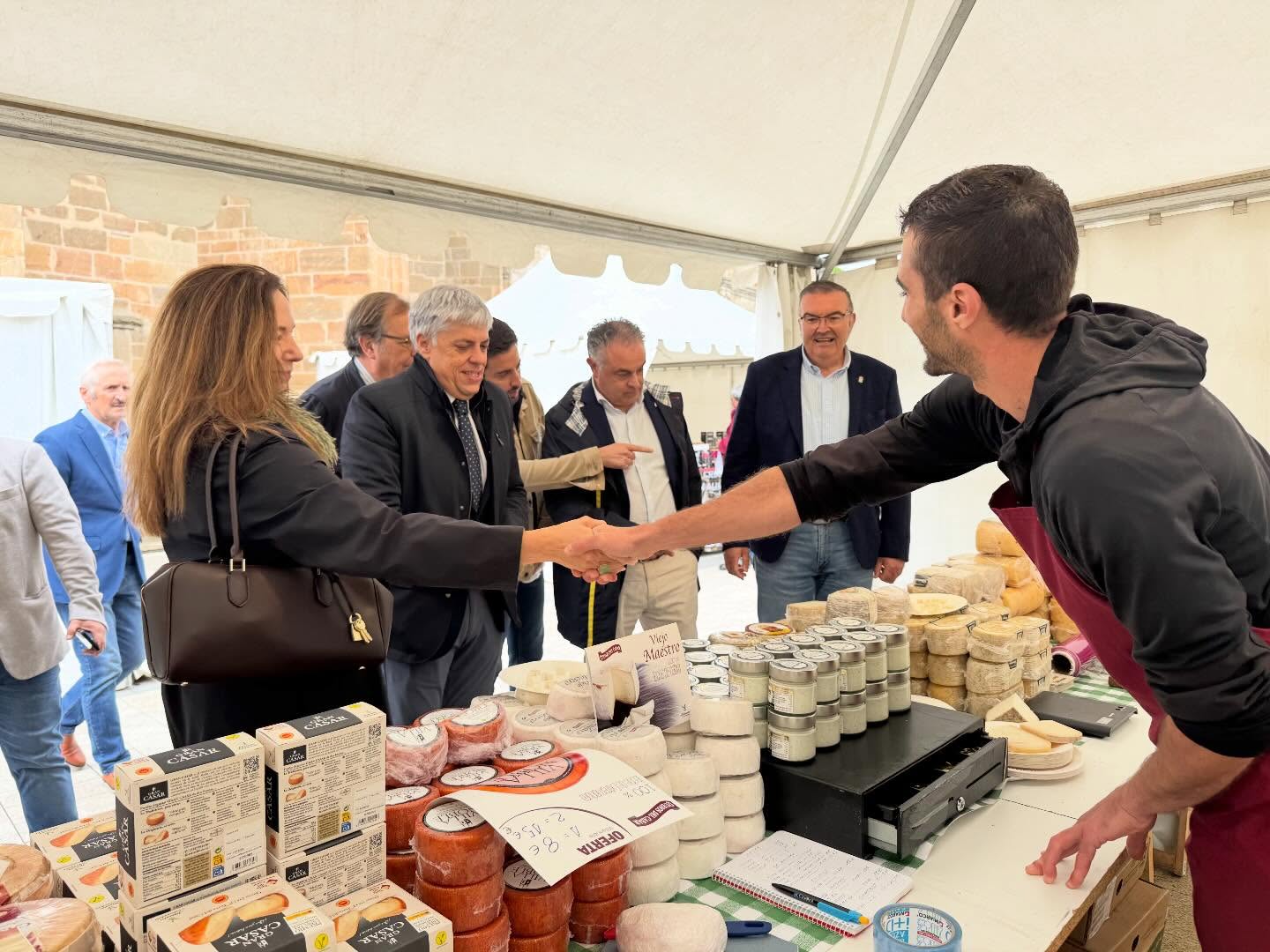La Feria del Queso de Astorga supera los 250.000 euros de impacto y rebasa los 9.000 visitantes