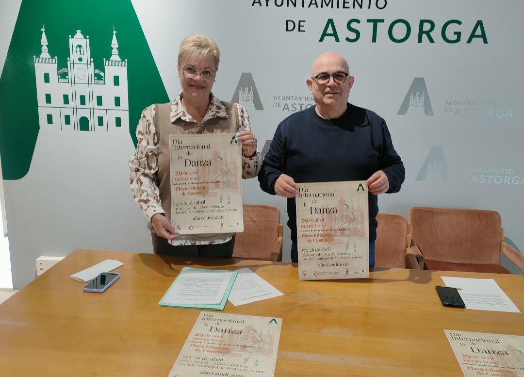 El ‘Día de la danza’ recuerda el centenario de Antonio Gaudí en Astorga