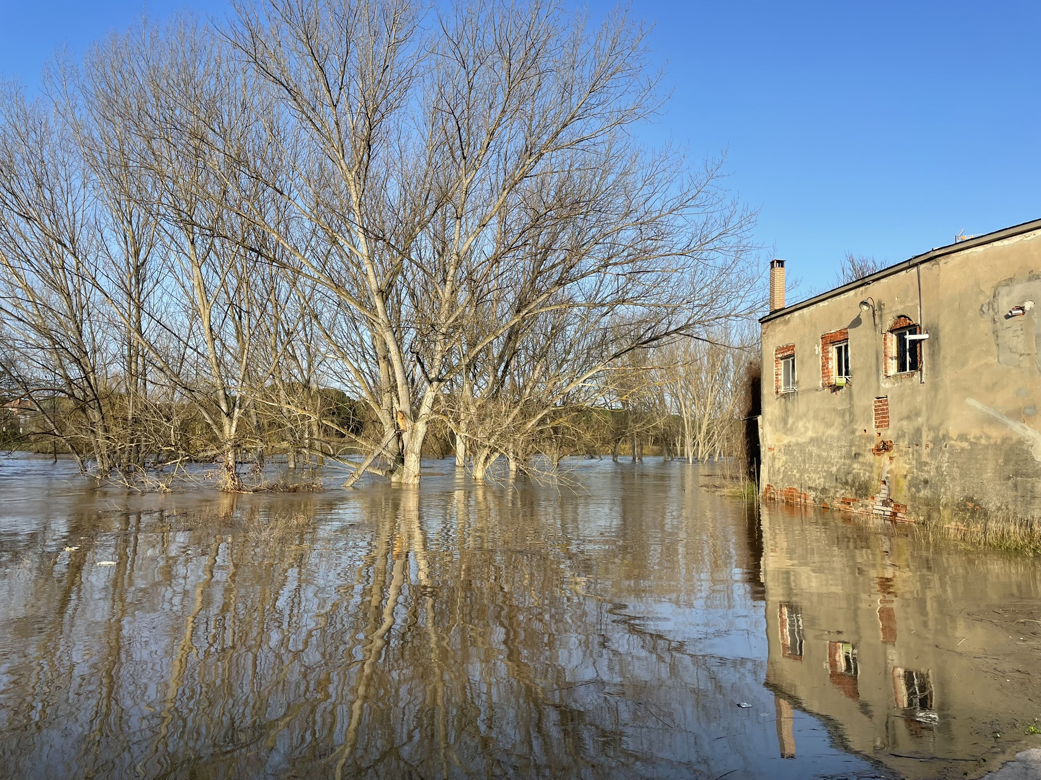 La exposición itinerante «Vivir en una Zona Inundable» de la CHD llegará a Soto de la Vega