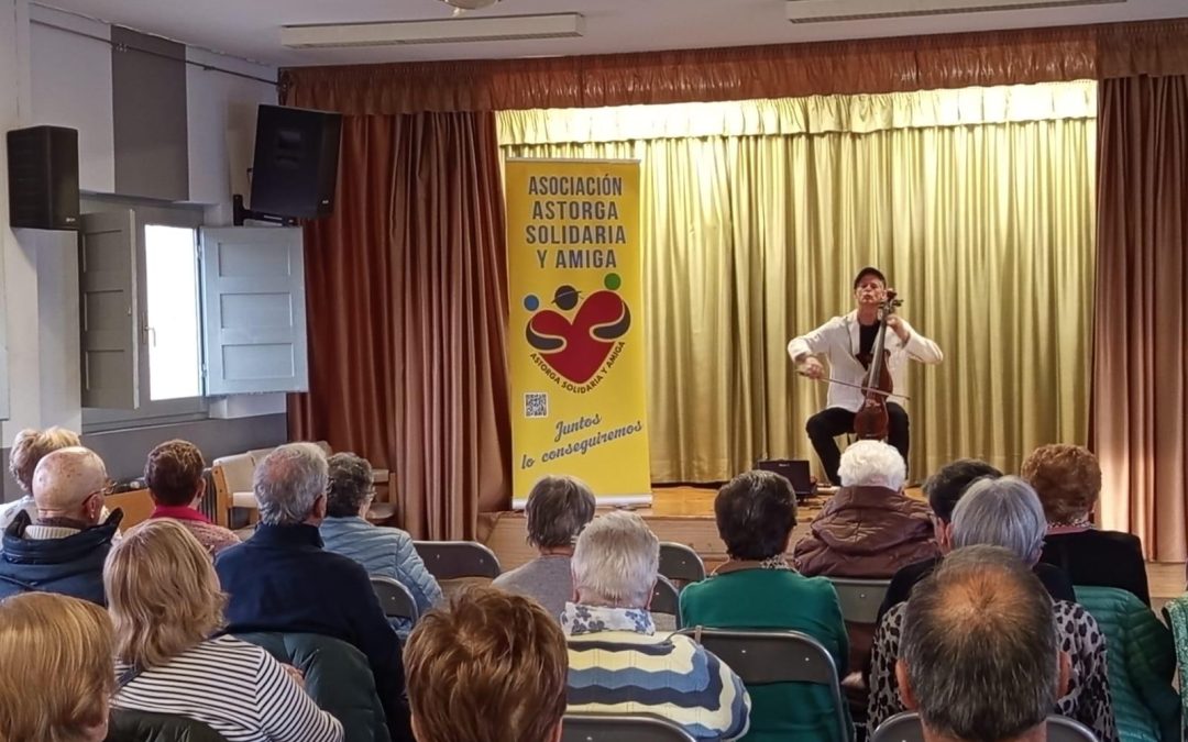 Astorga Solidaria y Amiga anuncia un nuevo cambio de ubicación de su mercadillo tras cerrar temporada