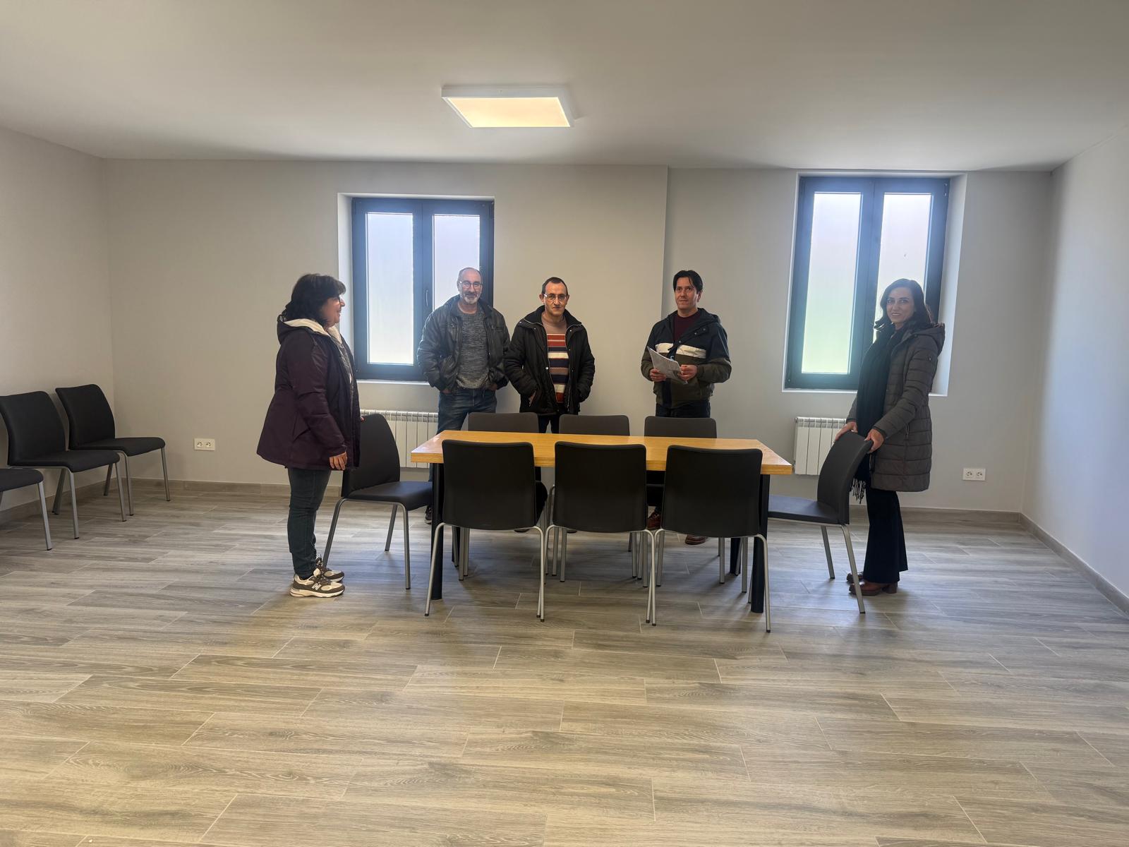 Santa María del Páramo inaugura Centro Joven Paramés