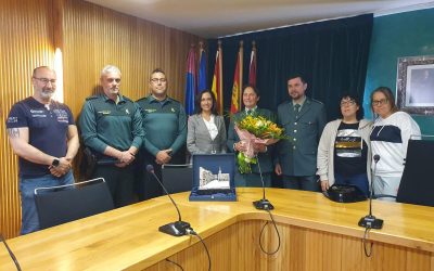Santa María del Páramo rinde homenaje a la guardia civil “Trini” tras más de 36 años de servicio